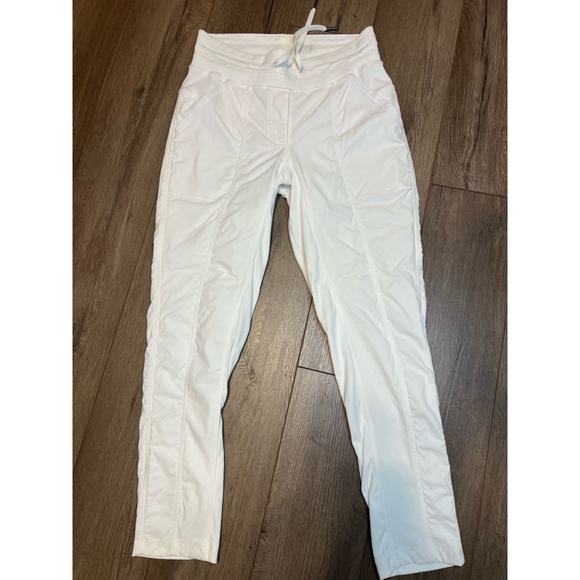 Lululemon Pants - Lululemon Street to Studio Dance pants Size 6 White Lined